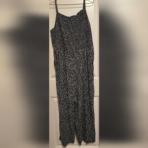 Old Navy Floral Romper in Navy and White